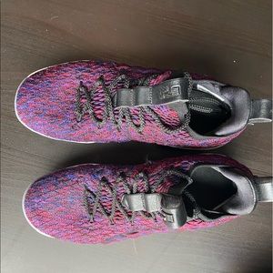 LeBron 15 Low Supernova